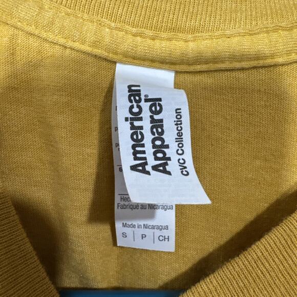 Lot Of 2 Mens T-Shirt Short Sleeve Graphic Tee Solid Size S Mustard Yellow Beige - Picture 4 of 8